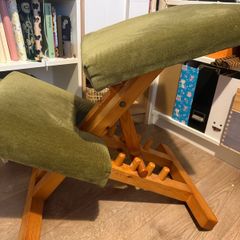 Kneeling office chair