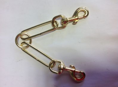 Terrier,lurched brass couples