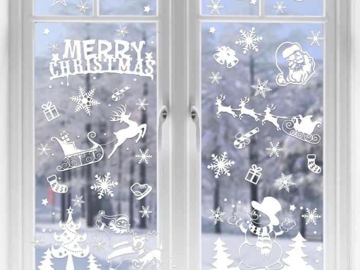 104 Static Snow Flakes Stickers Merry Christmas Snowflakes Window Clings for Xmas Window Display - Static PVC Stickers (FREE POSTAGE)