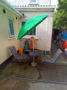 Garden table Chairs & Umbrella