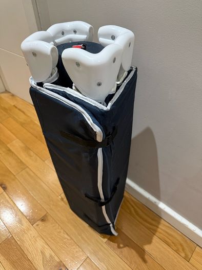 Travel cot