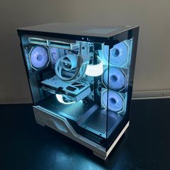 Custom Gaming Pc - Ryzen 7 7800x3d / Rtx 5070 White / 32gb Ddr5 / 1tb Ssd