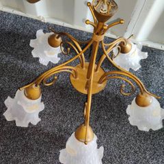1950-1970 Stunning Vintage 5-Arm Floral Chandelier Mint Condition Brass & Glass