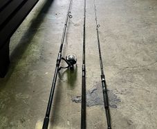 Fishing rod bundle (3 rods, 1 reel)