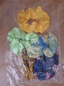 Scrunchies x 5
