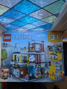 31097 Lego 3in1 Townhouse Pet Shop and Cafe