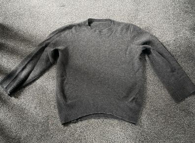 The Curated cashmere jumper