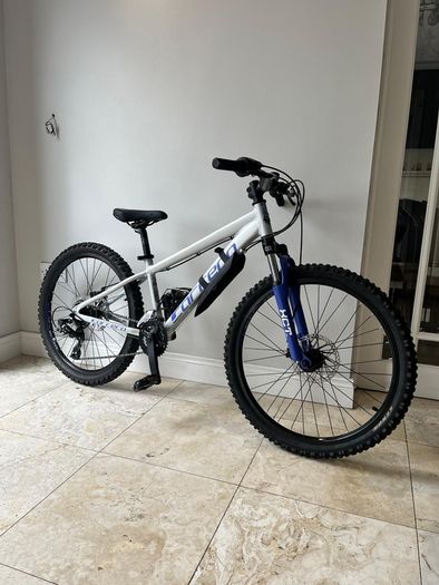 Girls mountain bike