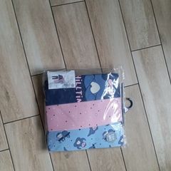 girls pyjamas.  3 pk long sleeves aged 12/13