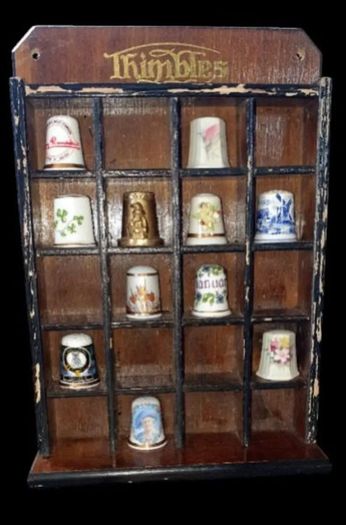 Vintage Thimble Display Rack With 12 Thimbles