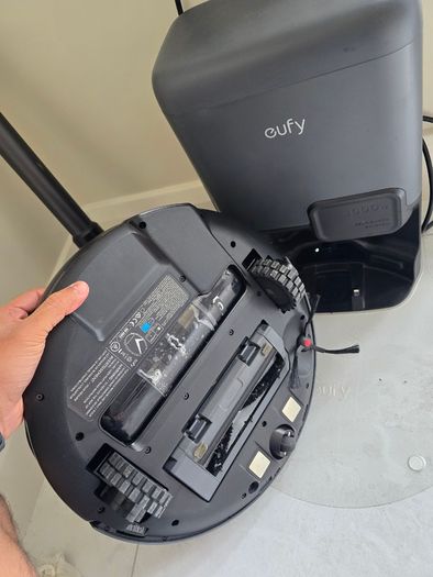 Eufy E20 3-in-1 robot vacuum and cordless stick vacuum