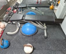 Bench bodysolid powerline