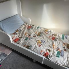 toddler bed