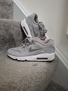 Nike Air Max runners. Size UK5