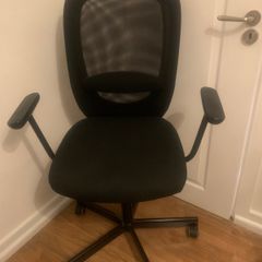 Computer chair