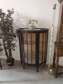 Display cabinet
