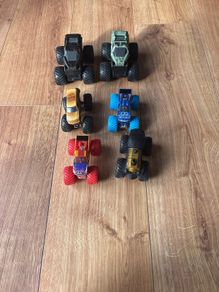 Toy monster trucks