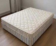 double bed with matress