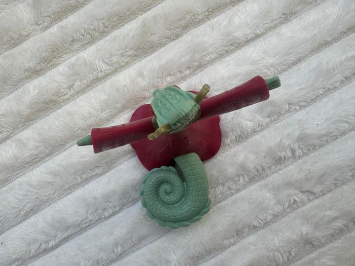 2024 Burger KingKung Fu Panda 4 Burger King Exclusive approx. 12 cm. The Chameleon Used Please see photos
