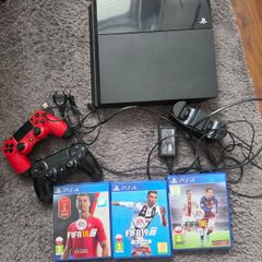 PlayStation Sony PS4 bundle with games charger and controller