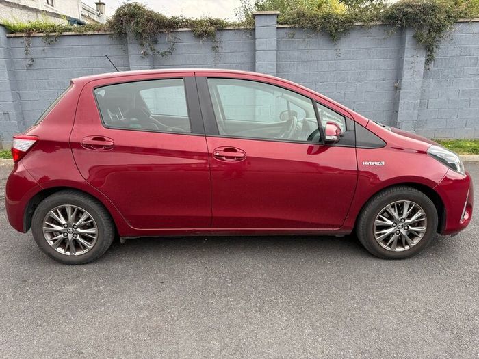 Toyota Hybrid Yaris 1.5 Lady owner