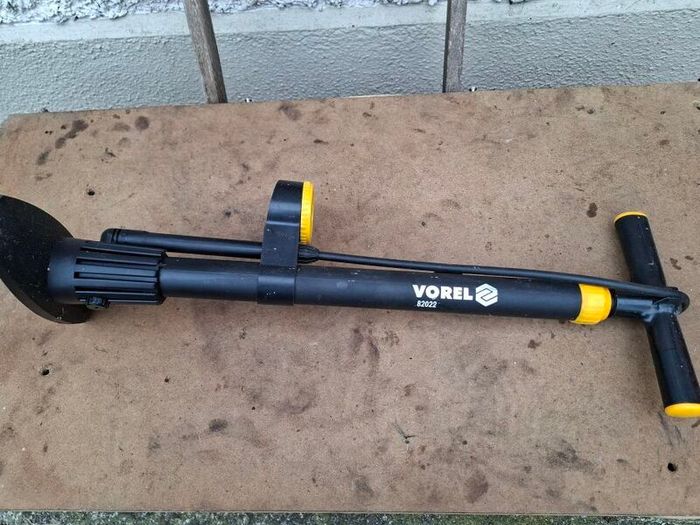 Vorel High Pressure Floor Bicycle Pump with Gauge