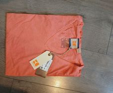 Hugo Boss New Top