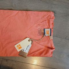 Hugo Boss New Top