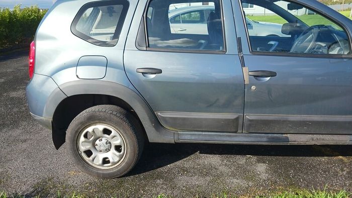 Wanted Parcelshelf For Dacia Duster 2013