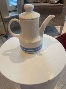 Vintage Large Coffee/Tea Pot