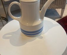 Vintage Large Coffee/Tea Pot
