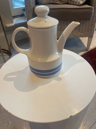 Vintage Large Coffee/Tea Pot