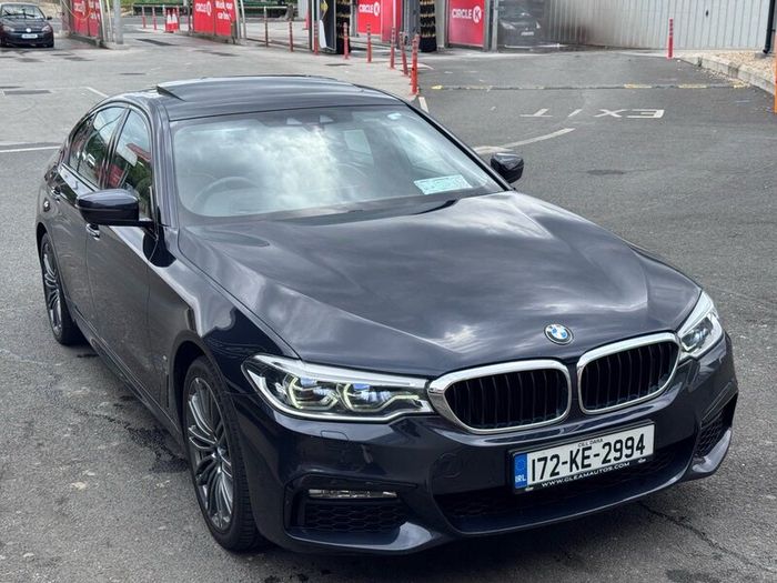 172 BMW 5-series 530e M - Neg