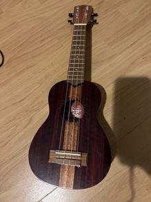 ukulele