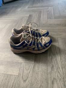 Nike p6000 blue and white size uk 5 and a half