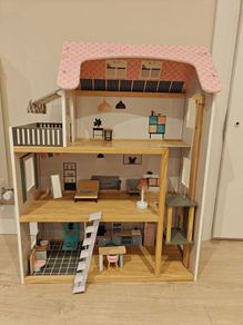 dollhouse
