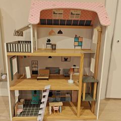 dollhouse