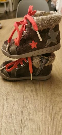 Clarks suede boots