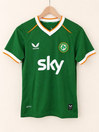 Ireland football kit