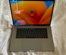 Apple Macbook Pro 15' (2017) i7 16GB RAM 256GB SSD New Battery