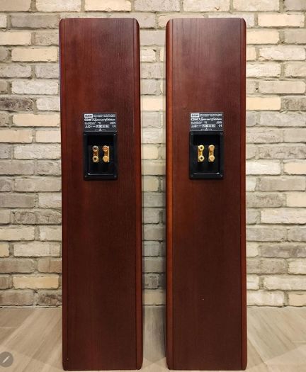 Legendary Bowers and Wilkins CDM 7 Special Edition Series Floorstanding Speakers