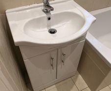 Bathroom vanity sink unit with storage