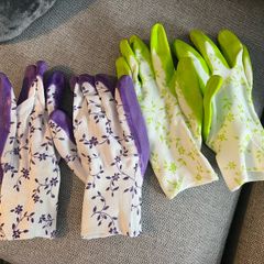2 pair gardening gloves new
