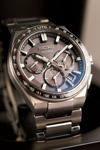 Seiko Astron SSH111 (Box & papers)