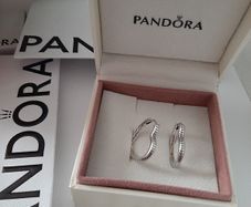New genuine pandora earrings