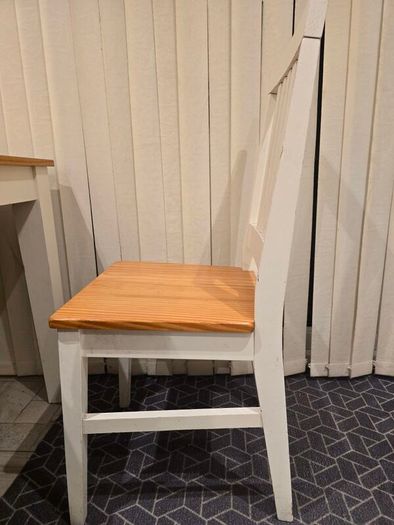 dinning table + 2 chairs