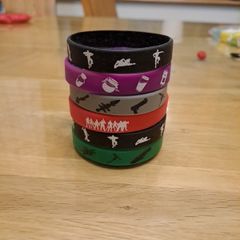 Brand New 6 Fortnite Bracelets