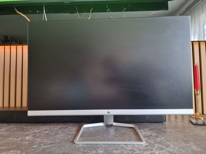 HP Monitor 27 inch 100 Euro