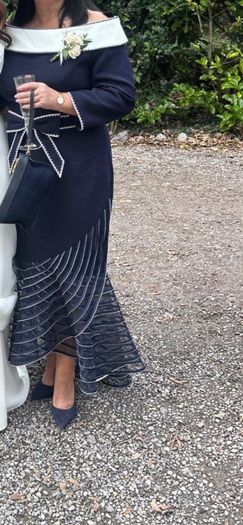 Mother of the bride Veni I dress and matching S and g hat