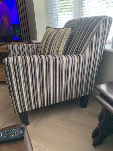 arm chairs. Perfect condition. Very comfortable